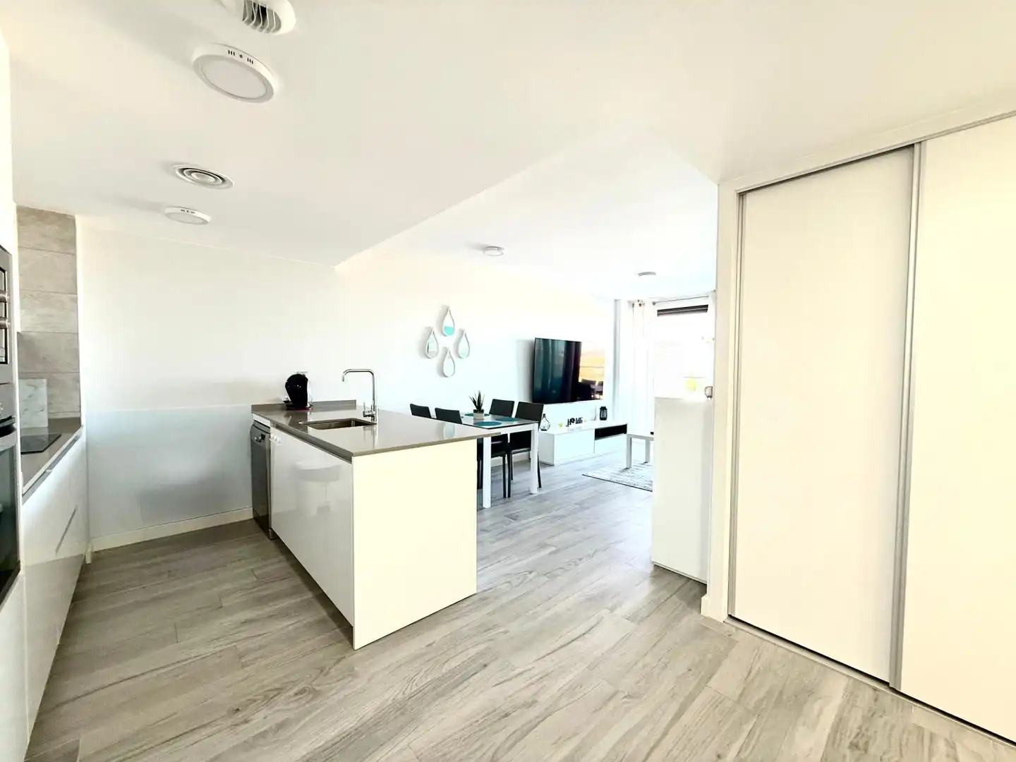 Apartament amb piscina en venda a Calle Bomilcar, imagen 5