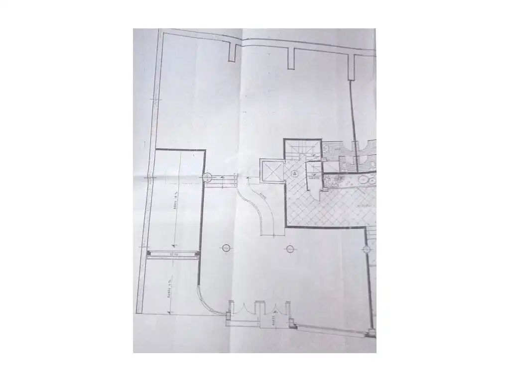 Gewerbefläche zum Verkauf in AVINGUDA SANT ANTONI 44, EDIFICI LA MASSANA, LOCAL COMERCIAL 1, imagen 3