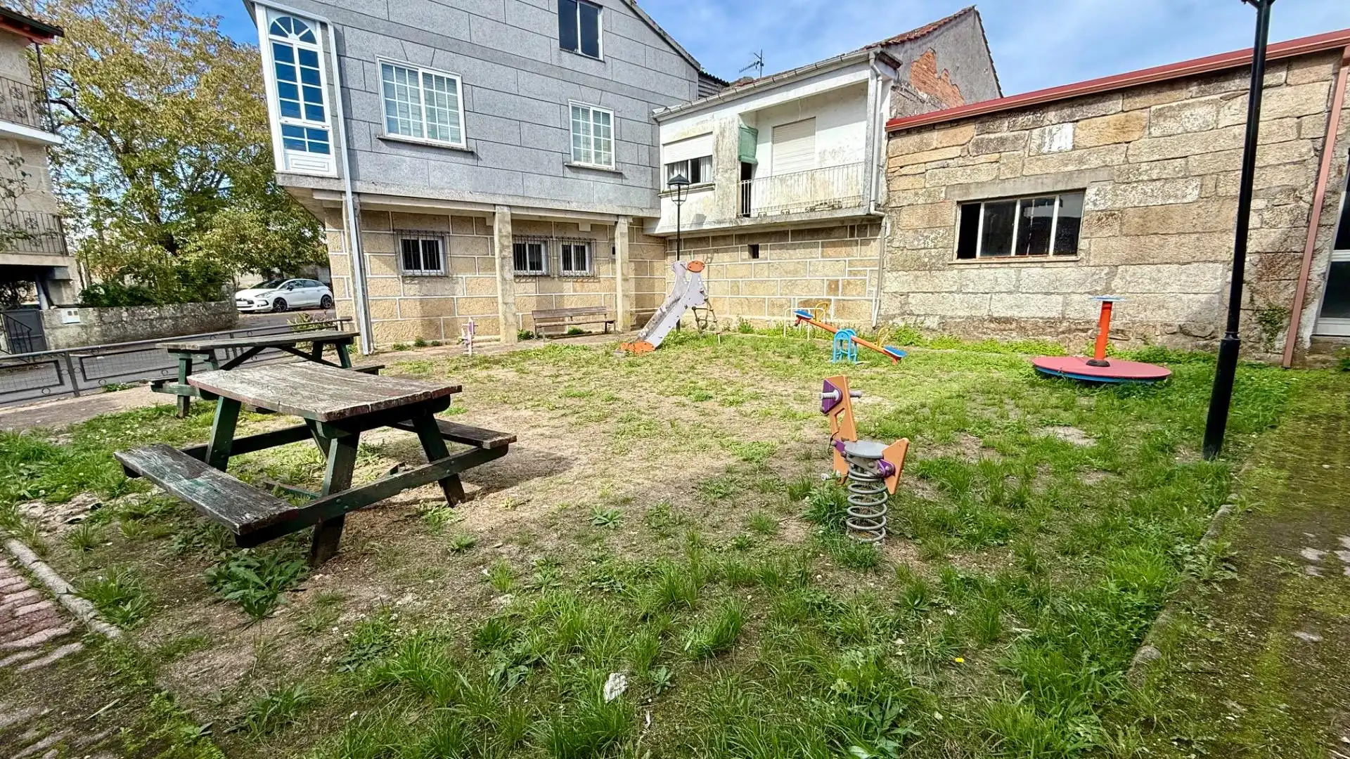 Jardí de Casa o xalet en venda en O Carballiño   amb Calefacció, Jardí privat i Terrassa