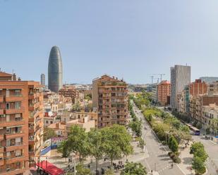 Exterior view of Flat for sale in  Barcelona Capital  with Air Conditioner, Heating and Terrace