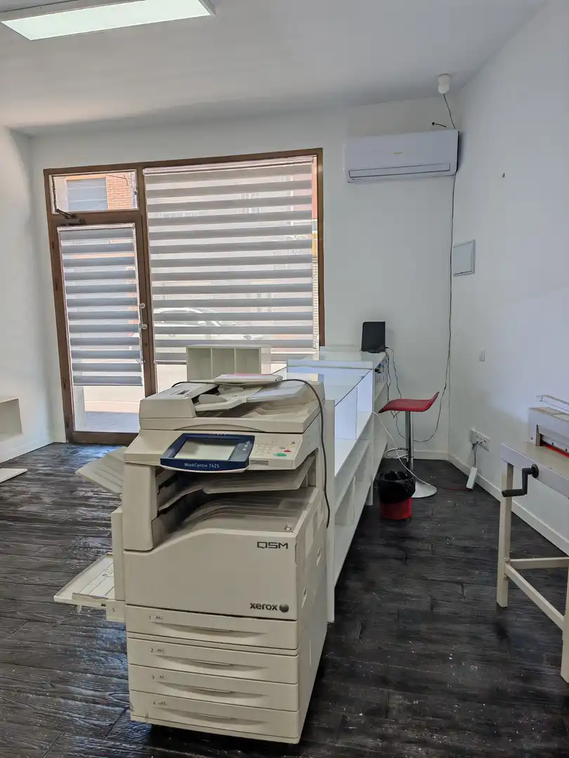 Local comercial en venda a de Catalunya 4, imagen 9