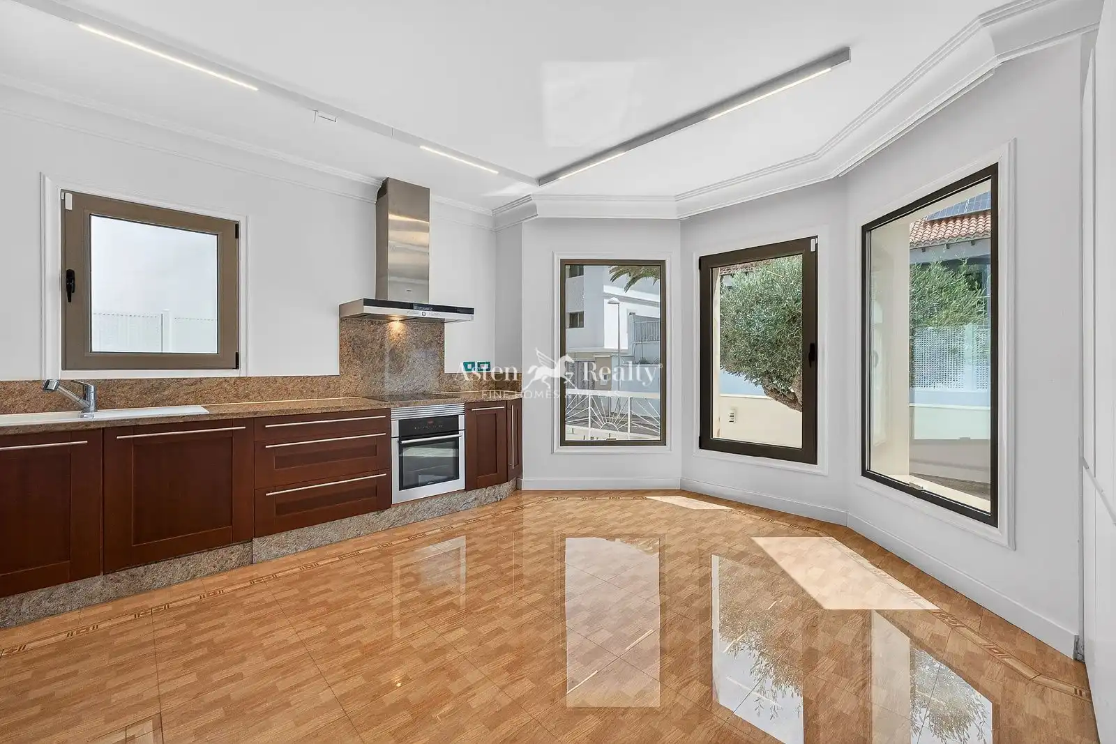 Casa con piscina en venta en Samarin, imagen 5