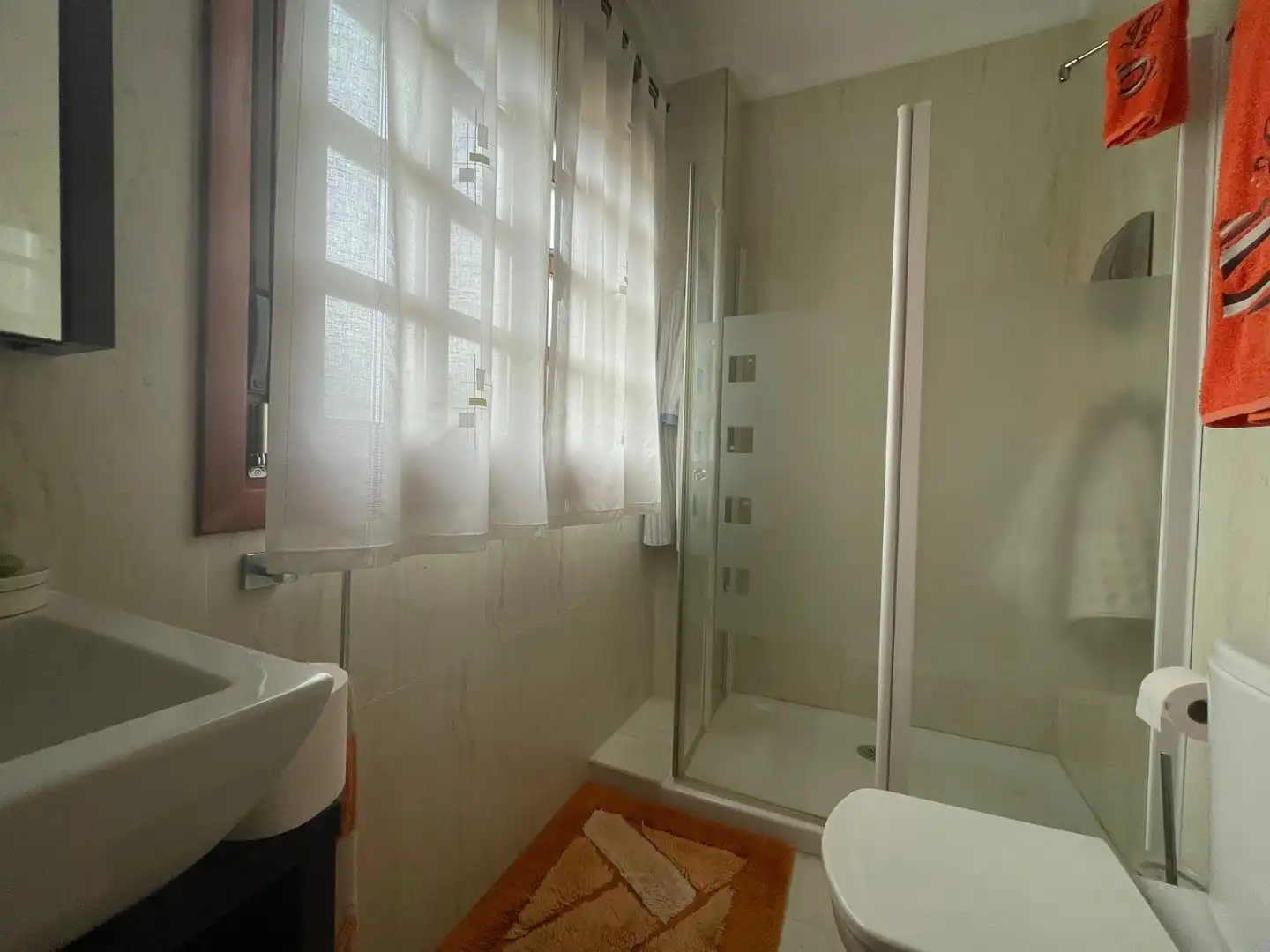 Baño de Casa adosada en venta en Guriezo con Calefacción, Jardín privado y Terraza
