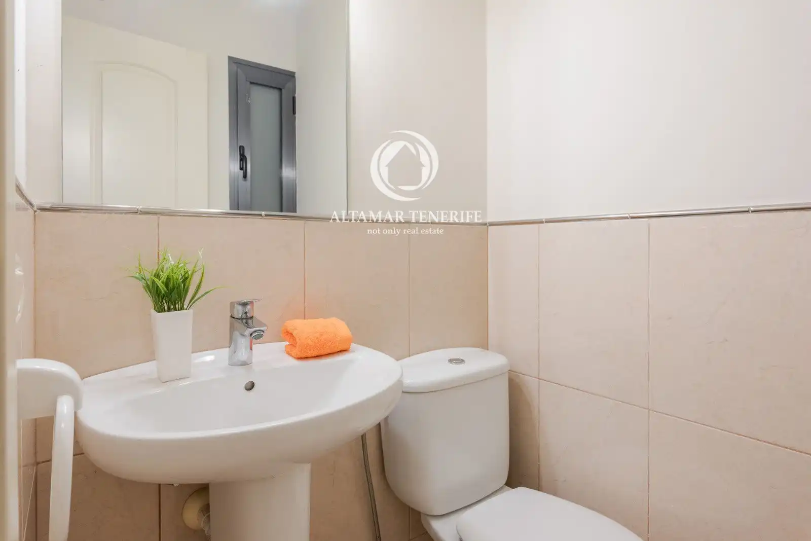 Terraced house with pool for sale in calle Helsinki, 12, imagen 16