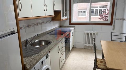 Foto 4 de Apartamento de alquiler en Couto, Ourense Capital