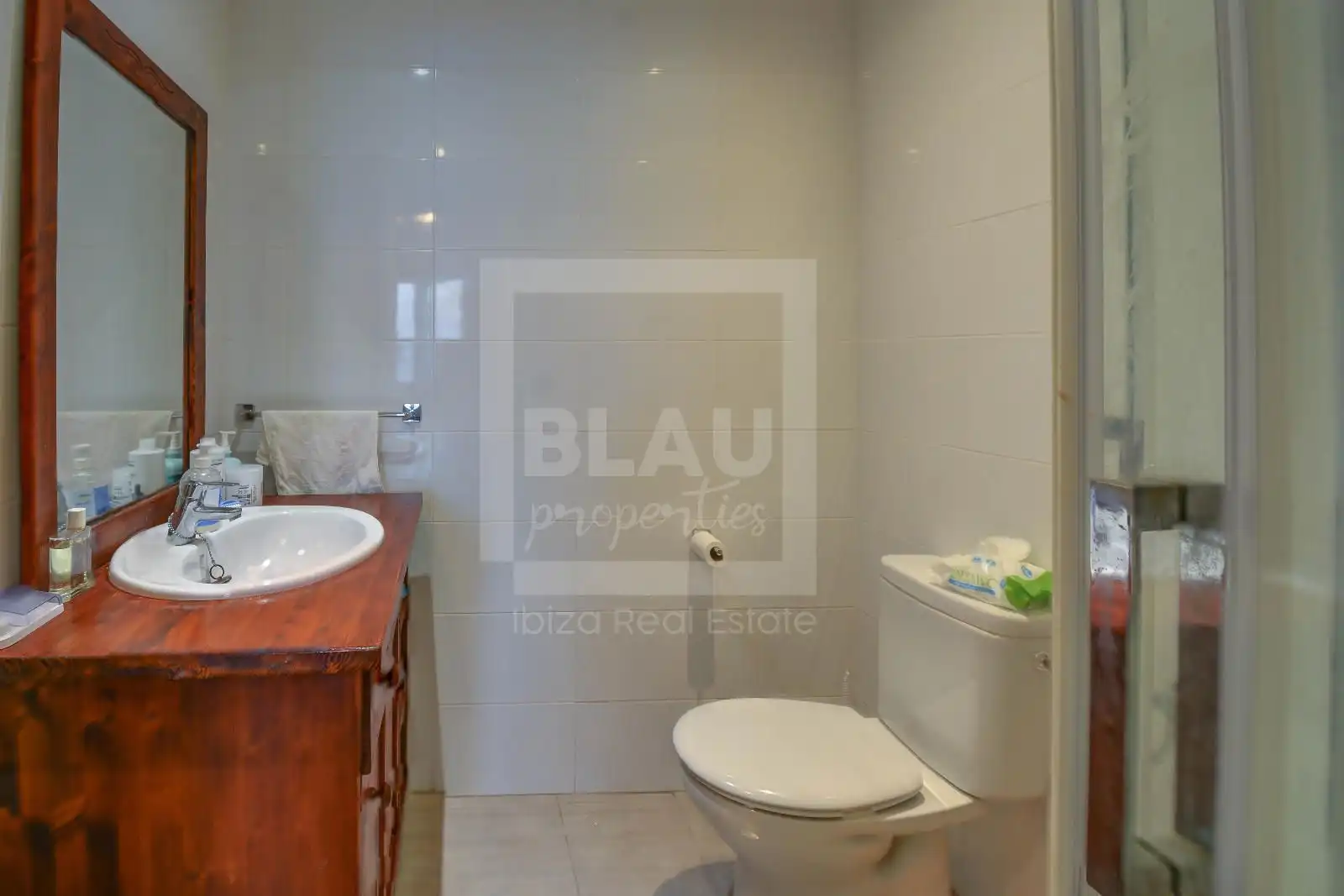 Bathroom of Flat for sale in Sant Josep de sa Talaia  with Air Conditioner, Terrace and Swimming Pool