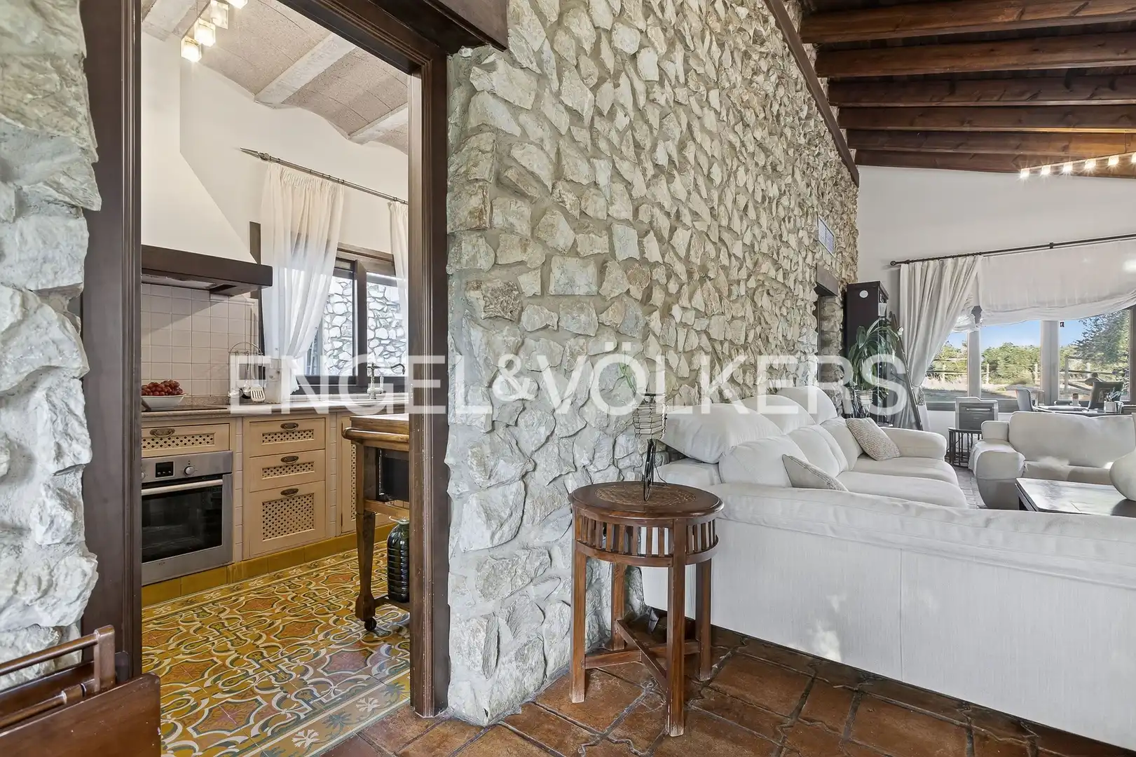 Vista exterior de Finca rústica en venta en La Puebla del Río con Aire acondicionado, Calefacción y Jardín privado