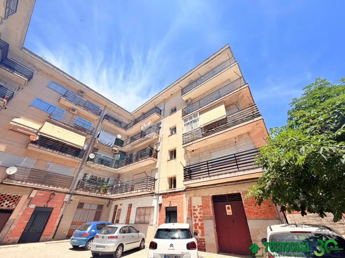 Vista exterior de Piso en venta en Mombeltrán