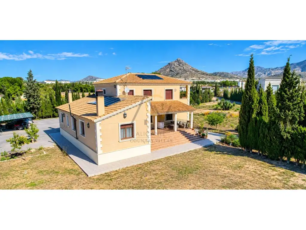 Detached house with terrace for sale in Partida Ledua, imagen 7