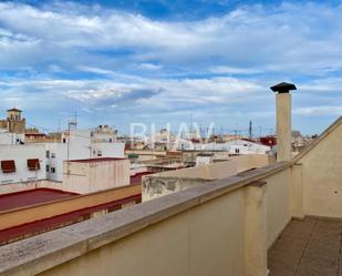 Vista exterior de Àtic en venda en Alicante / Alacant amb Aire condicionat, Terrassa i Balcó