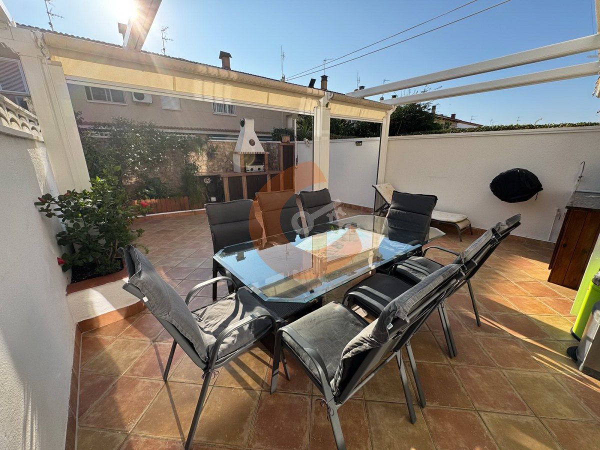 Terrassa de Casa o xalet en venda en El Vendrell amb Aire condicionat, Calefacció i Parquet