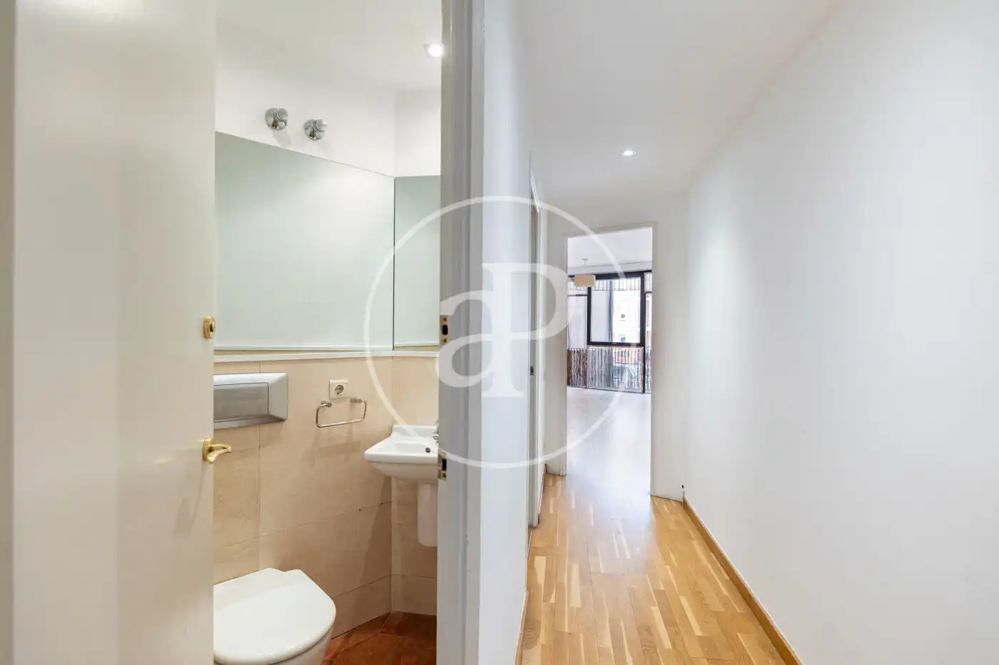 Piso con terraza en venta en C/ de Muntaner, imagen 32