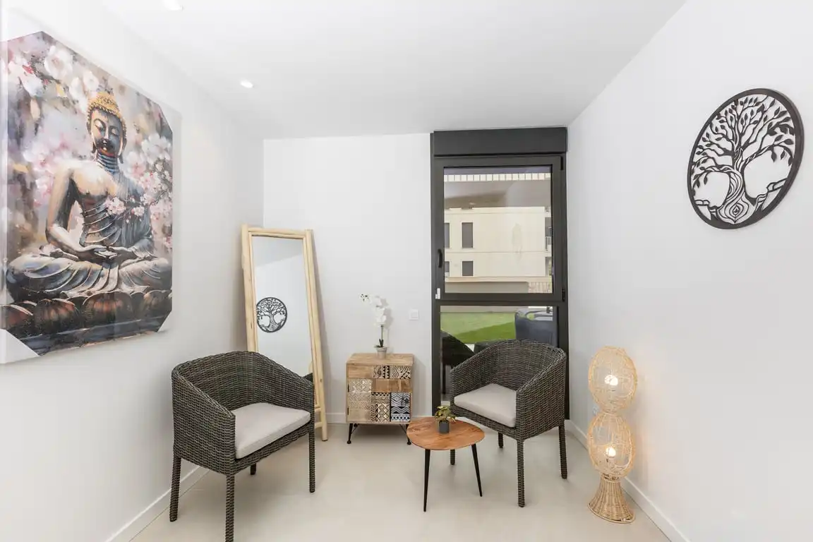 Habitación de Apartamento de alquiler en Dénia con Aire acondicionado, Jardín privado y Terraza