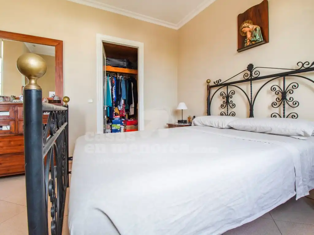 Dormitori de Casa o xalet en venda en Maó - Mahón amb Jardí privat, Terrassa i Piscina