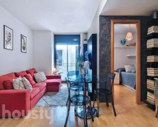 Sala d'estar de Àtic en venda en Cornellà de Llobregat amb Aire condicionat, Terrassa i Balcó