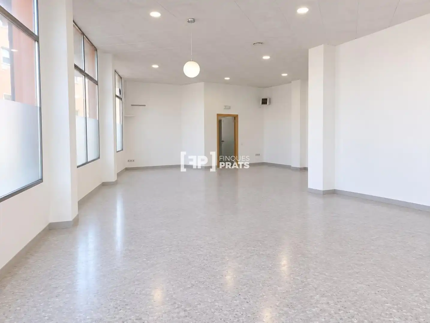 Local comercial de lloguer a LLEIDA