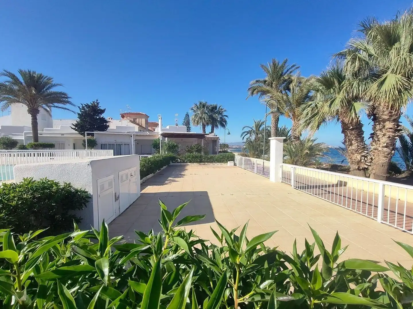 Exterior view of Flat for sale in Cuevas del Almanzora  with Terrace, Swimming Pool and Community pool