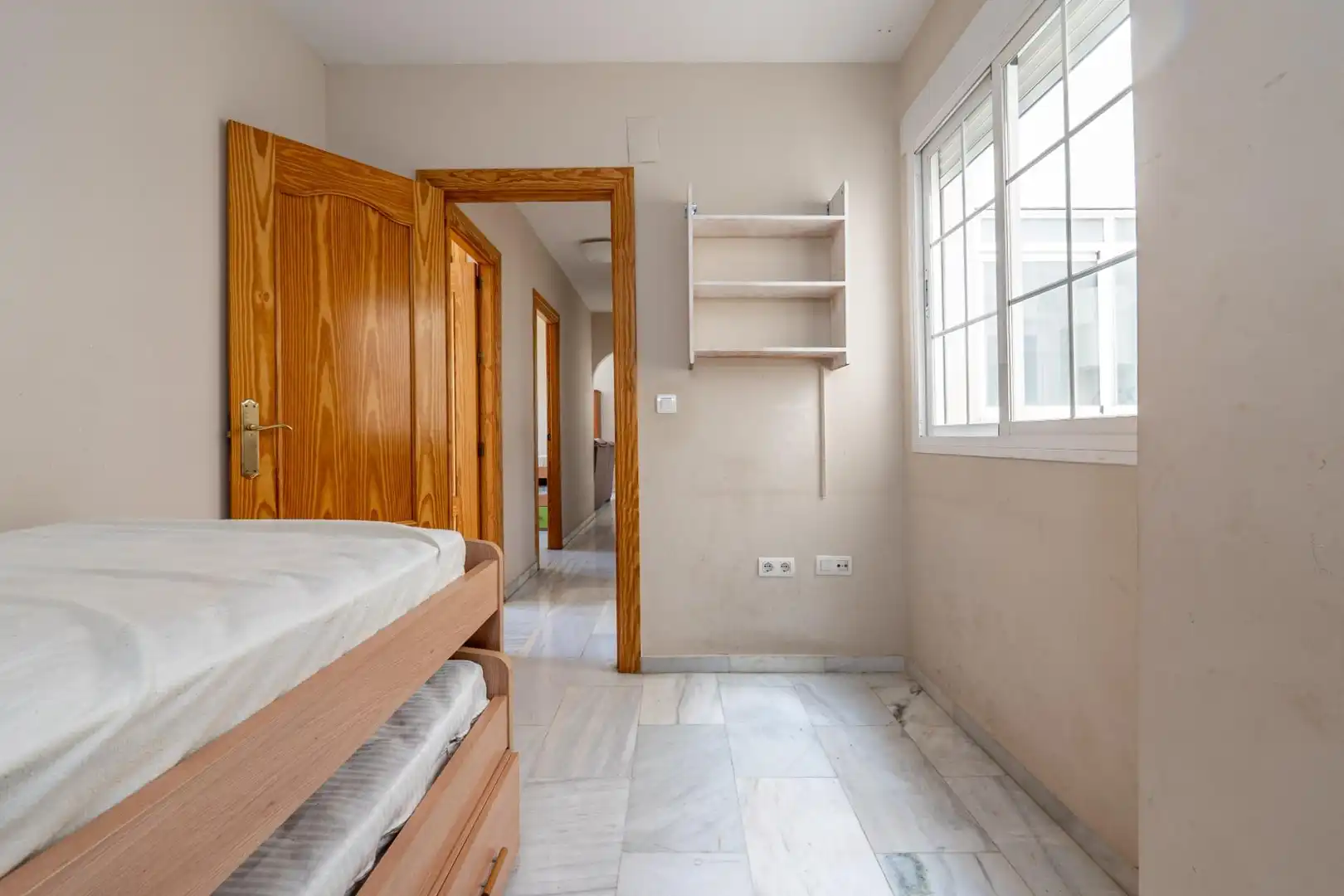 Habitación de Piso en venta en Gójar con Terraza, Trastero y Balcón
