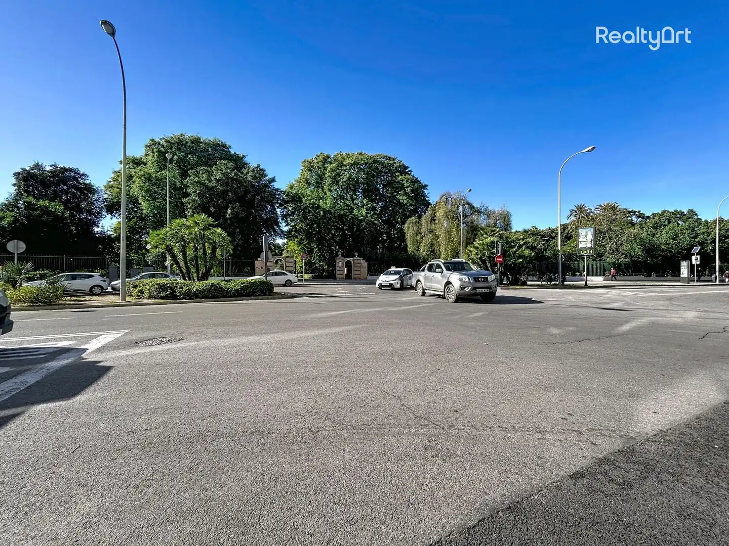 Exterior view of Flat for sale in Sevilla  with Air Conditioner, Terrace and Balcony