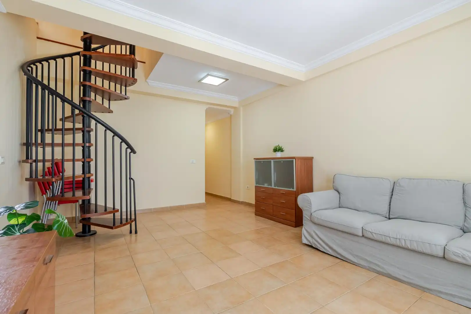 Ático en venta en Gáldar con Terraza, Amueblado y Piscina comunitaria