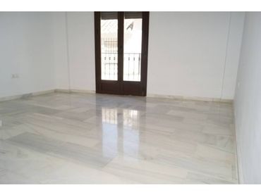 Appartamento con balcone in vendita a Baena