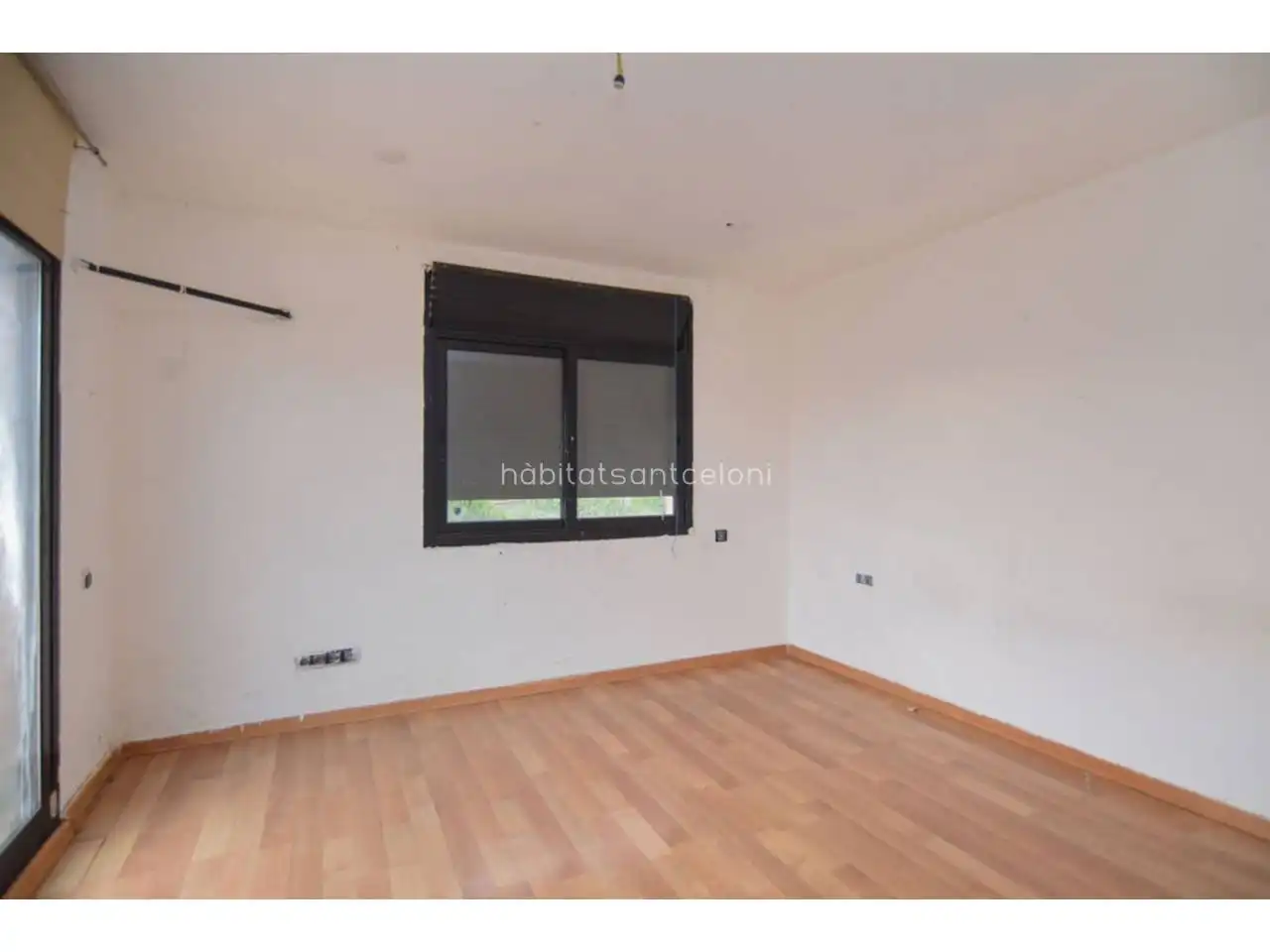 Casa con jardín en venta en Calle Baix Ebre 26, imagen 17