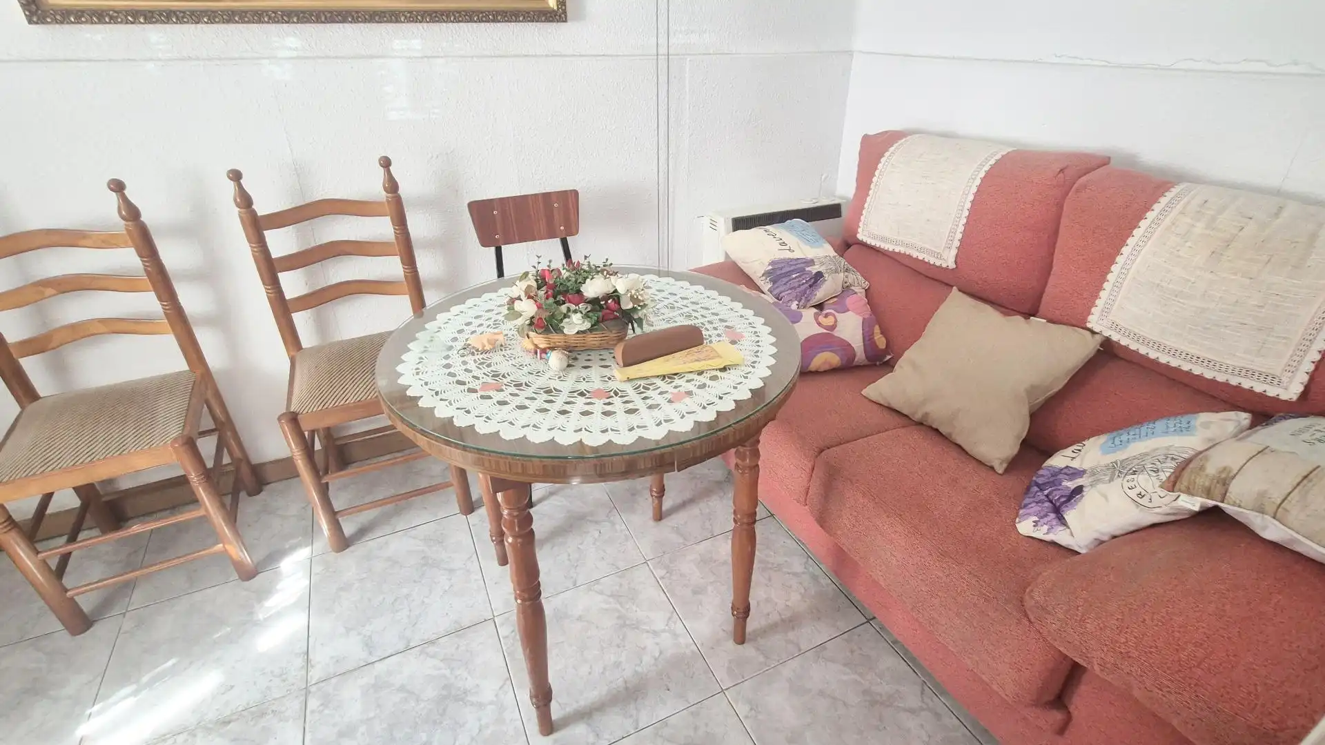 Sala d'estar de Pis en venda en Salamanca amb Calefacció