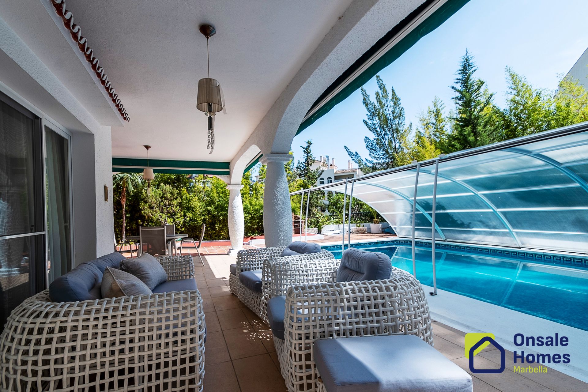 Terrassa de Casa o xalet en venda en Marbella amb Jardí privat, Terrassa i Piscina