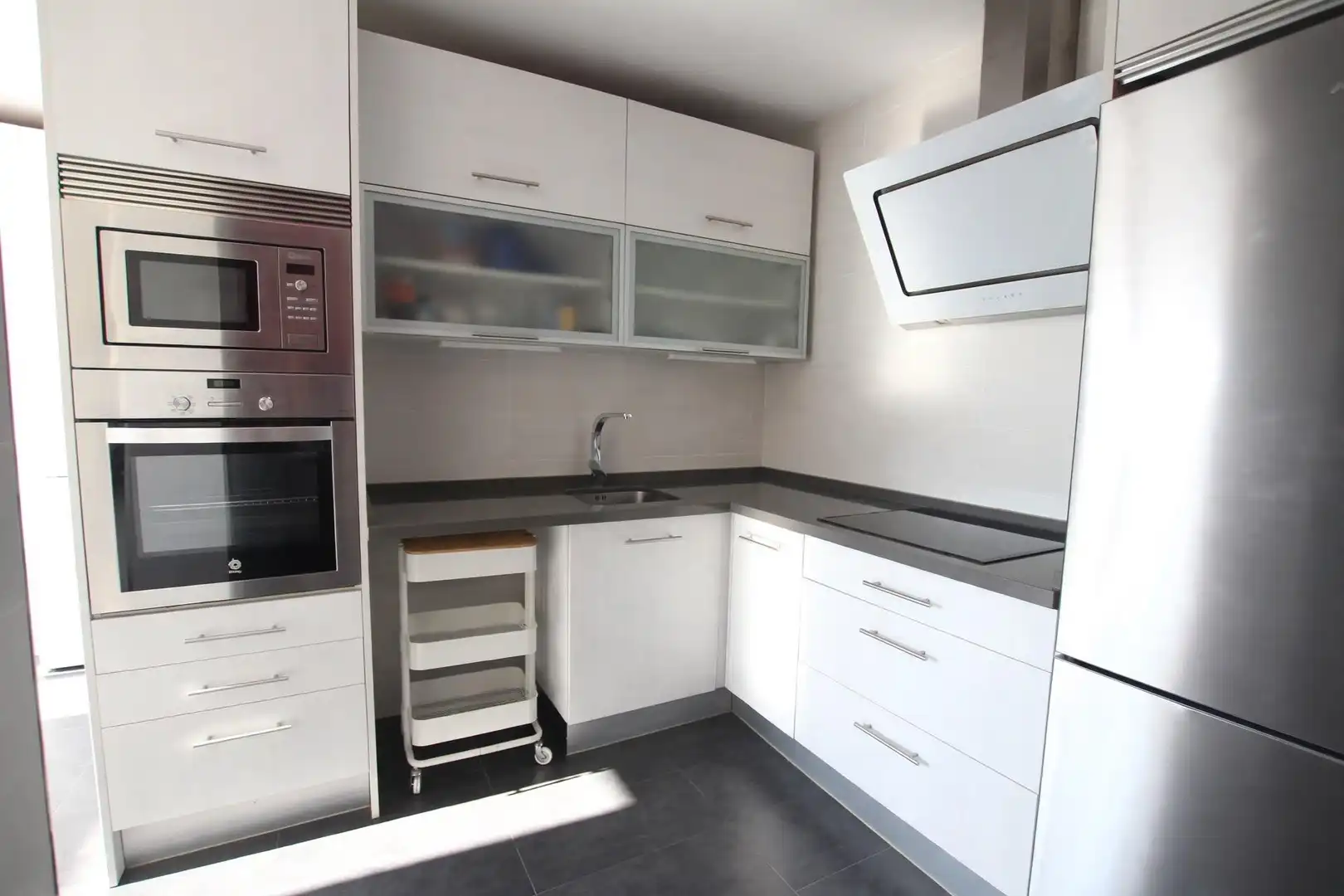 Küche von Wohnung zum Verkauf in Jerez de la Frontera mit Klimaanlage, Parkett und Terrasse