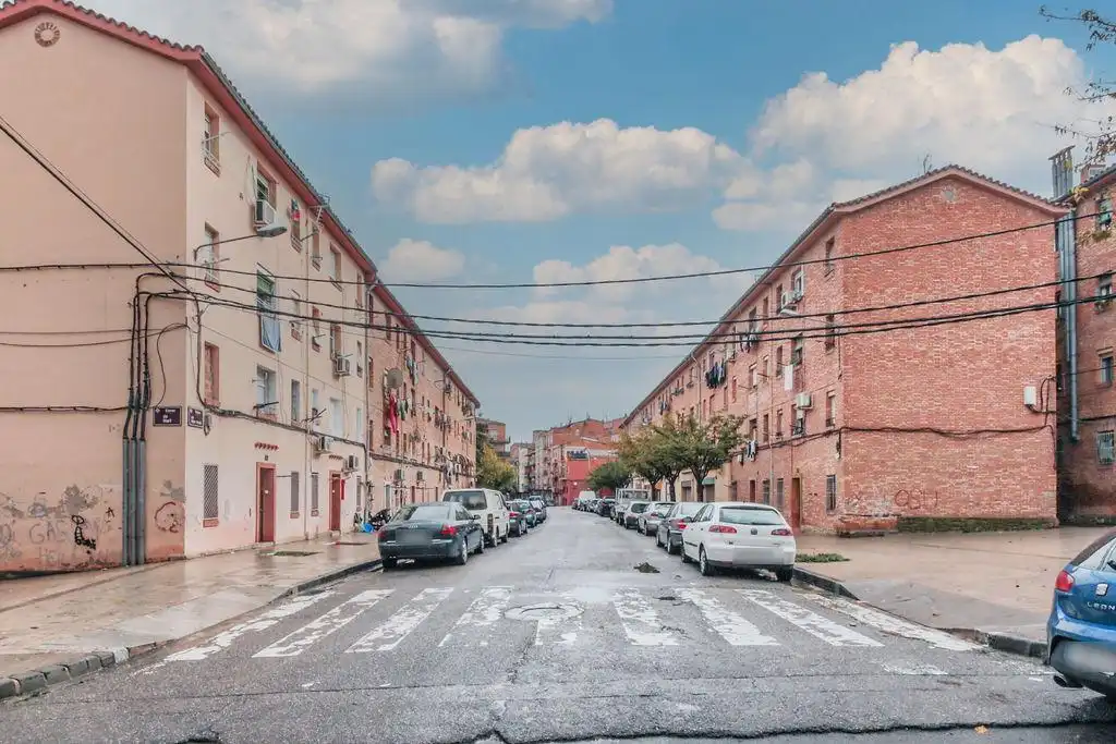 Vista exterior de Casa o xalet en venda en Nuevo Baztán amb Jardí privat i Piscina