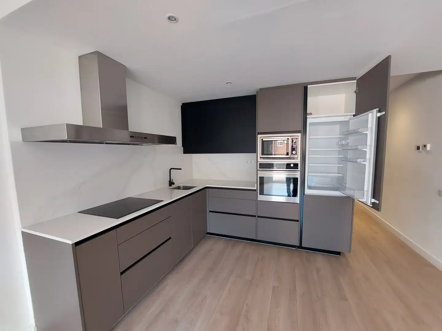 Flat with terrace to rent in Carrer de Ferran Puig, imagen 7