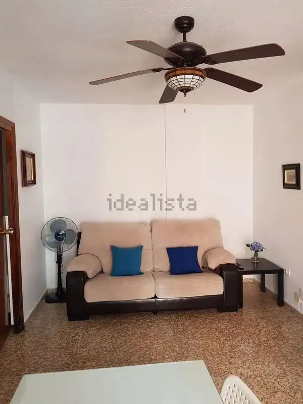 Wohnzimmer von Wohnung zur Miete in Granada mit Heizung, Möbliert und Ofen