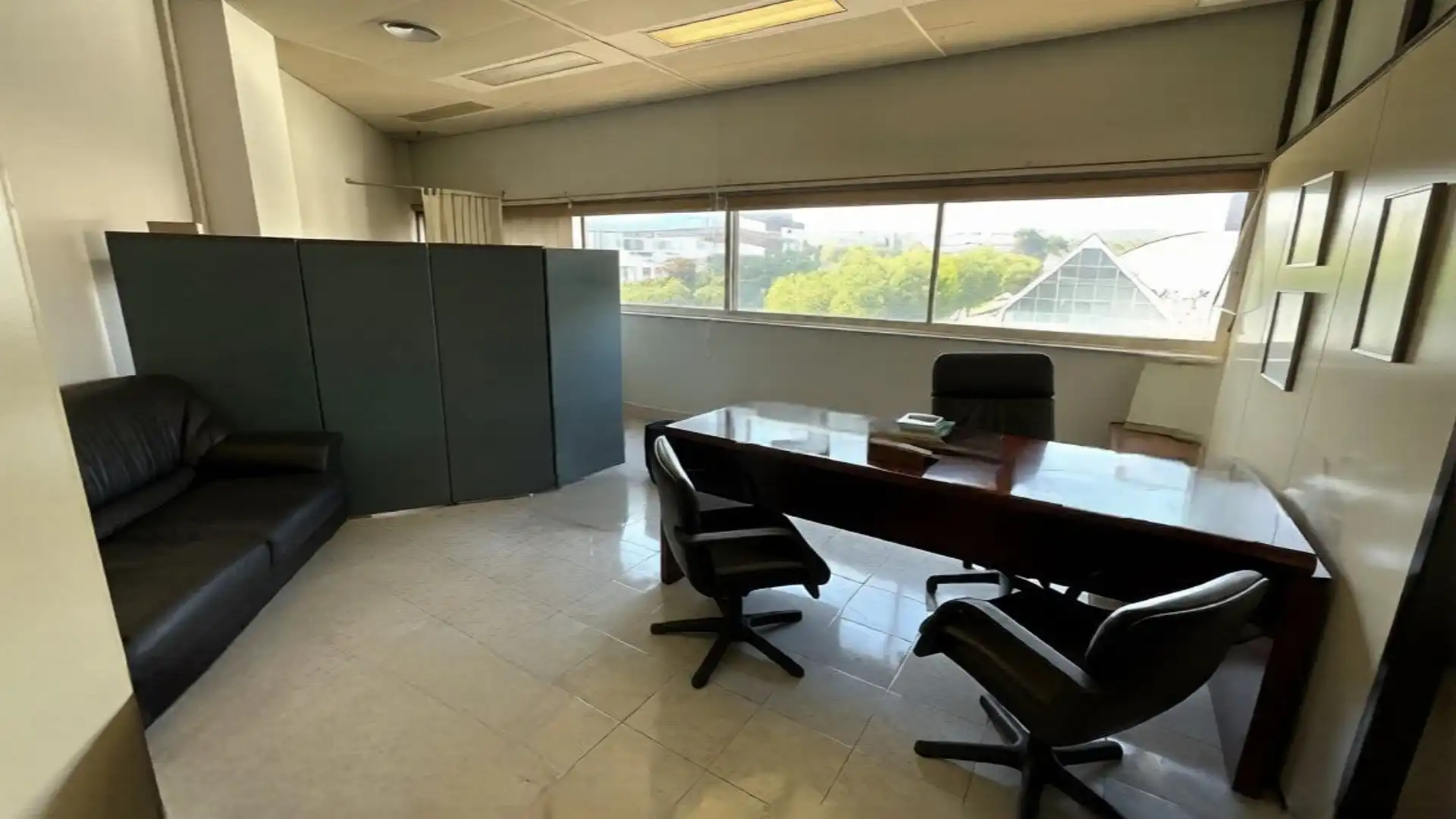 Office for sale in Sant Cugat del Vallès  with Air Conditioner, Heating and Internet