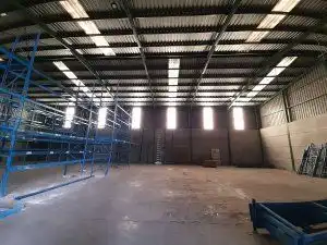 Nau industrial en venda en Humanes de Madrid