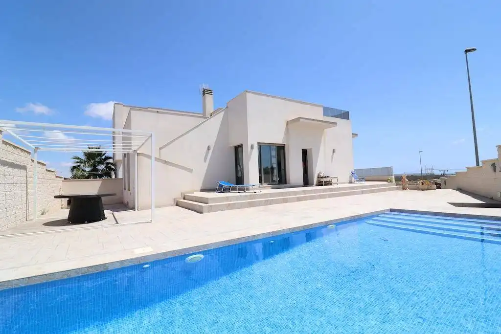 Villa zum Verkauf in San Miguel de Salinas