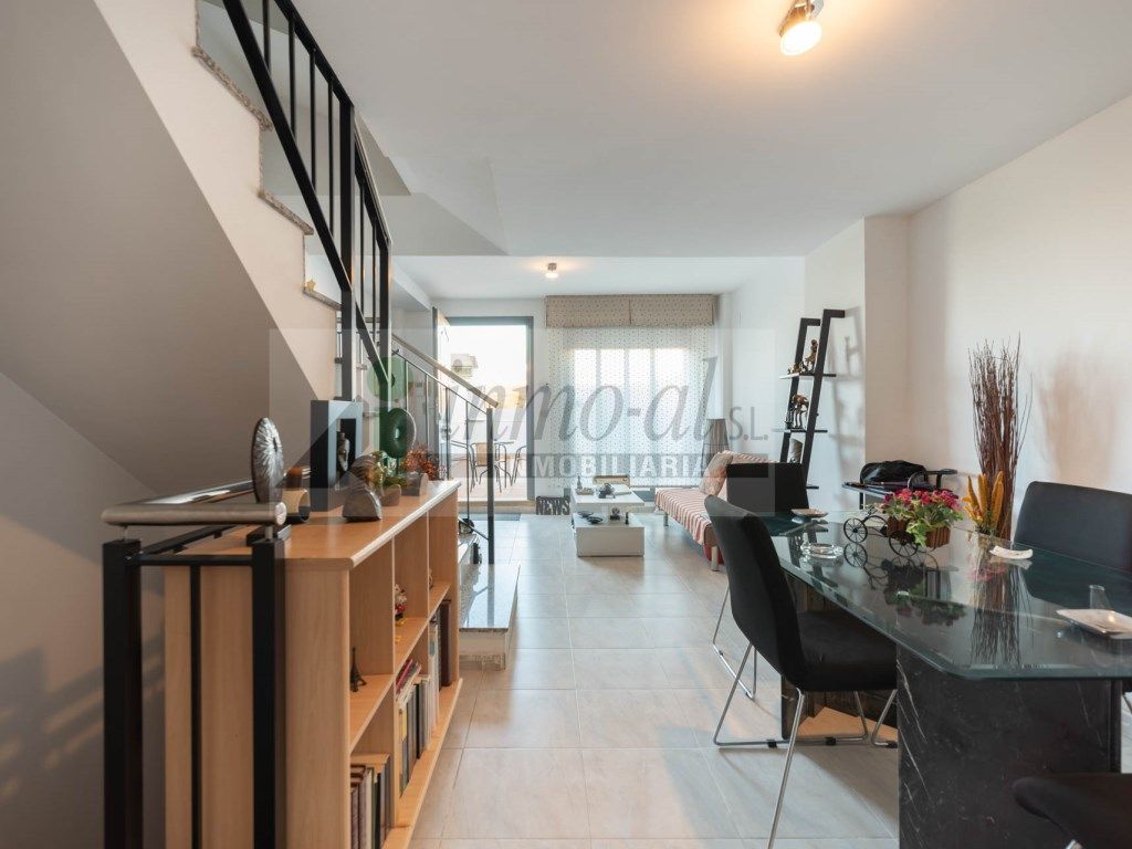 Casa adosada en venta en Playa - Ben Afeli