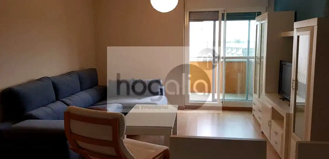 Flat with pool to rent in Los Remedios