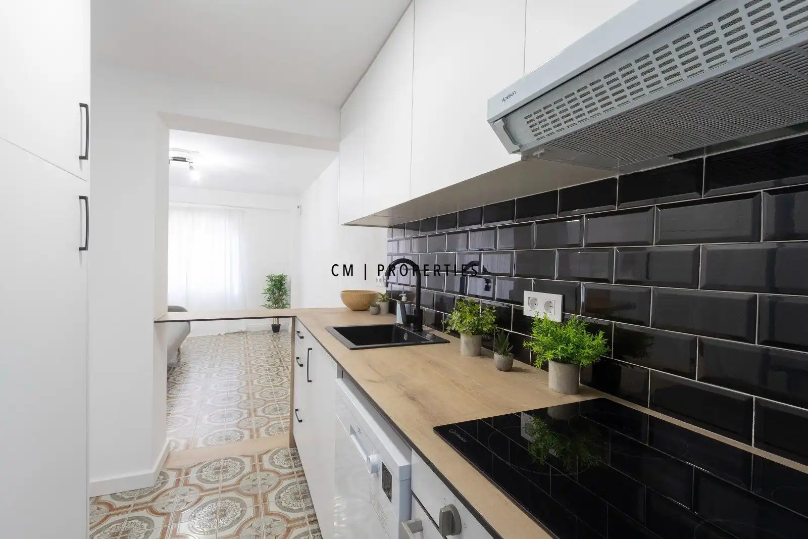 Küche von Wohnung zur Miete in Valencia mit Klimaanlage, Heizung und Terrasse