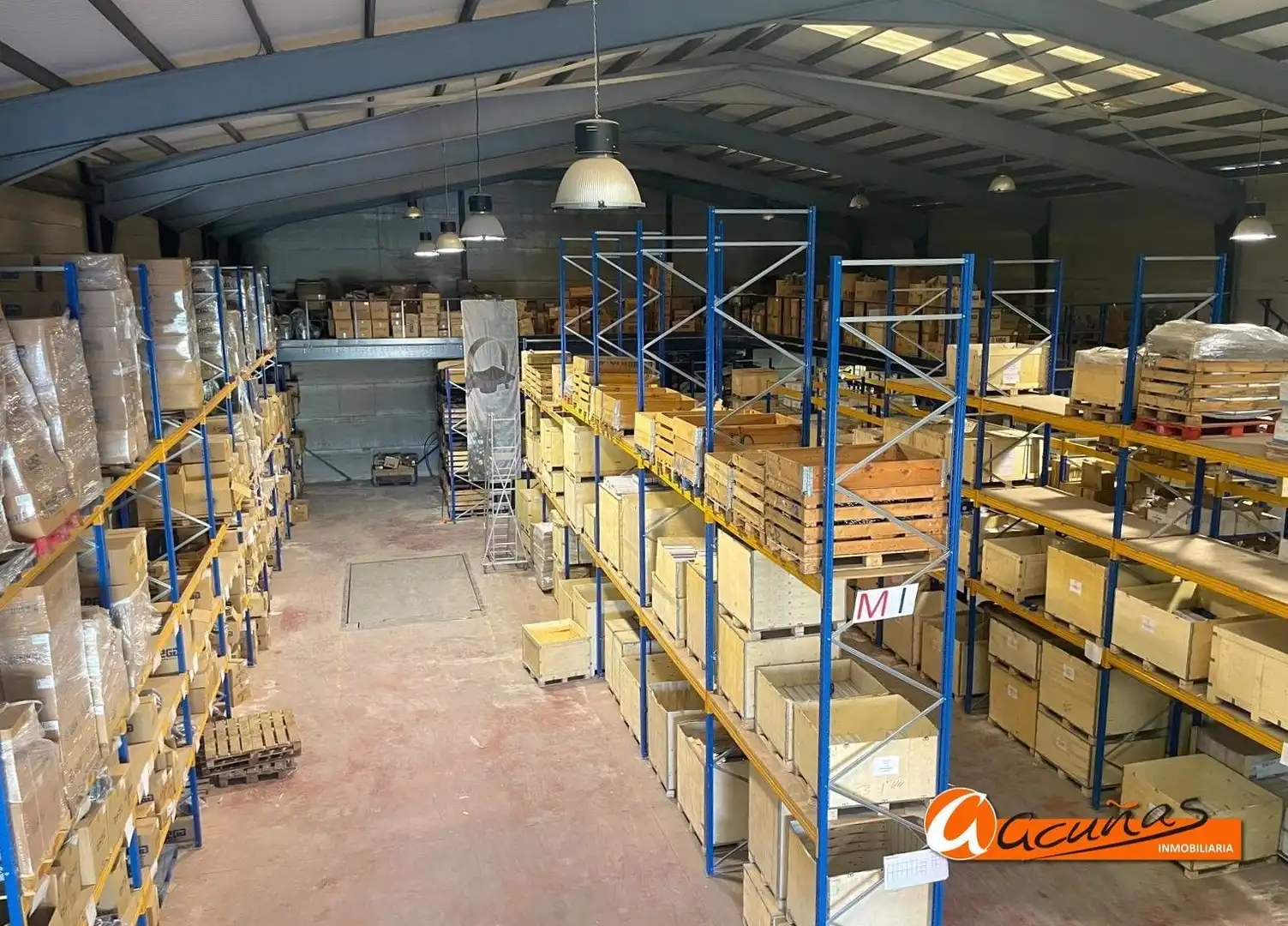 Nau industrial en venda a Mollina