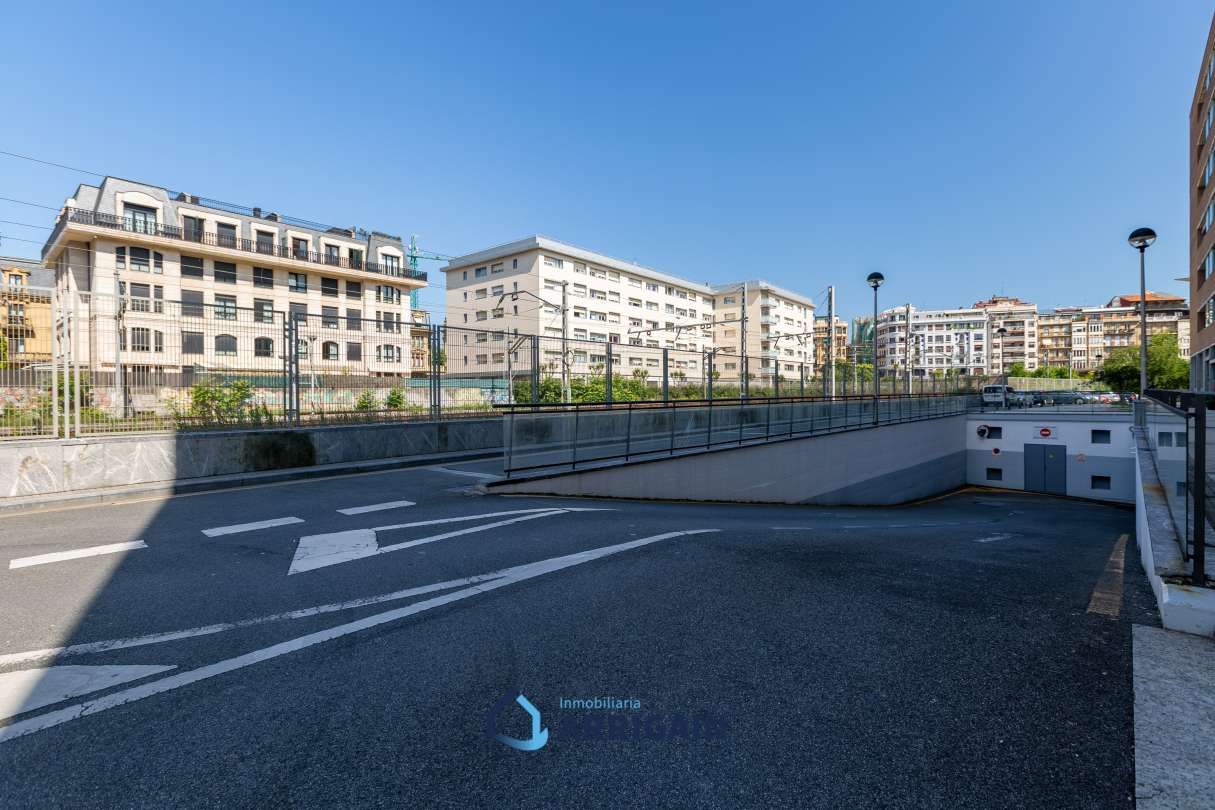 Vista exterior de Garatge de lloguer en Donostia - San Sebastián 