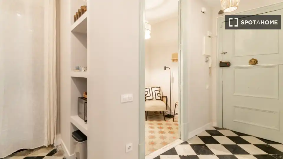 Flat with terrace to rent in Ciutat Vella, imagen 18