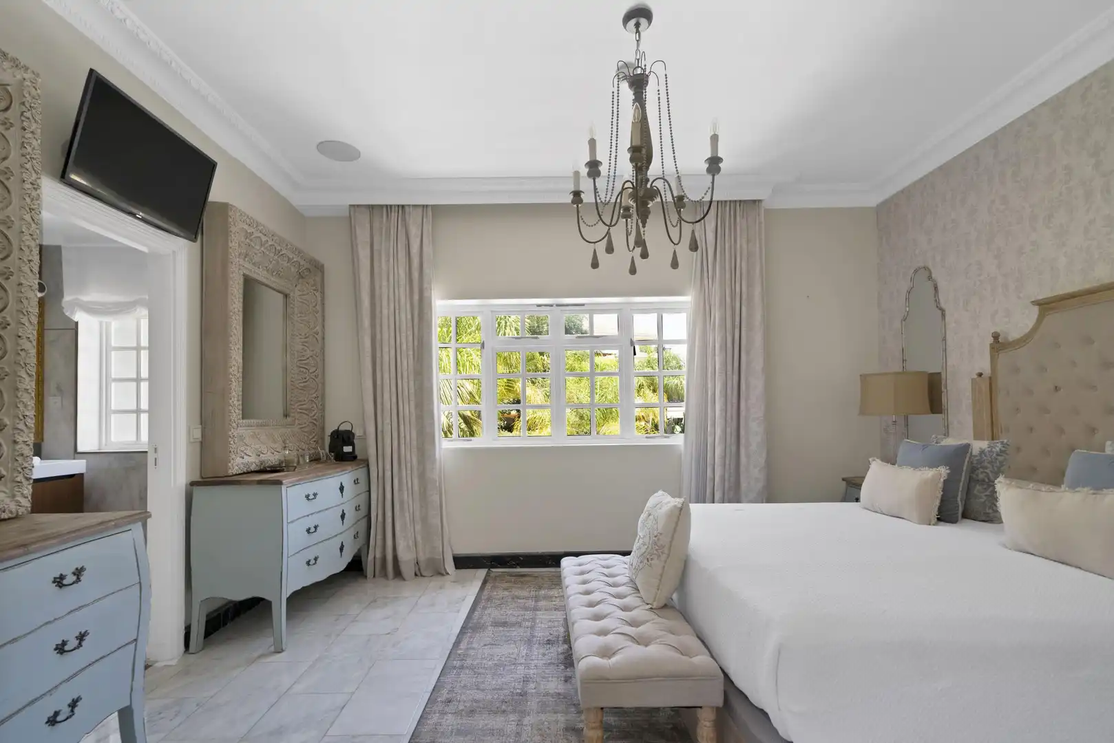 Schlafzimmer von Haus oder Chalet zur Miete in Marbella mit Heizung, Privatgarten und Terrasse