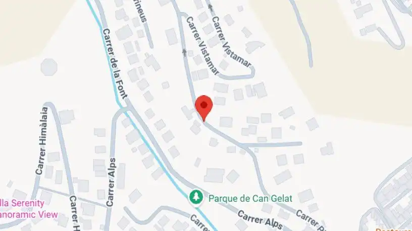 Casa aparellada en venda a calle Pirineus, imagen 2