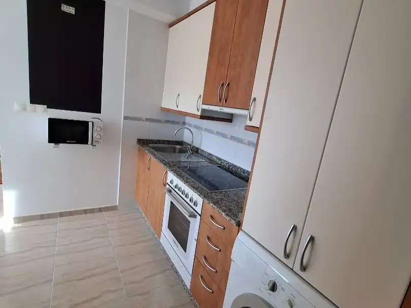 Küche von Wohnung zur Miete in Boiro mit Terrasse und Balkon