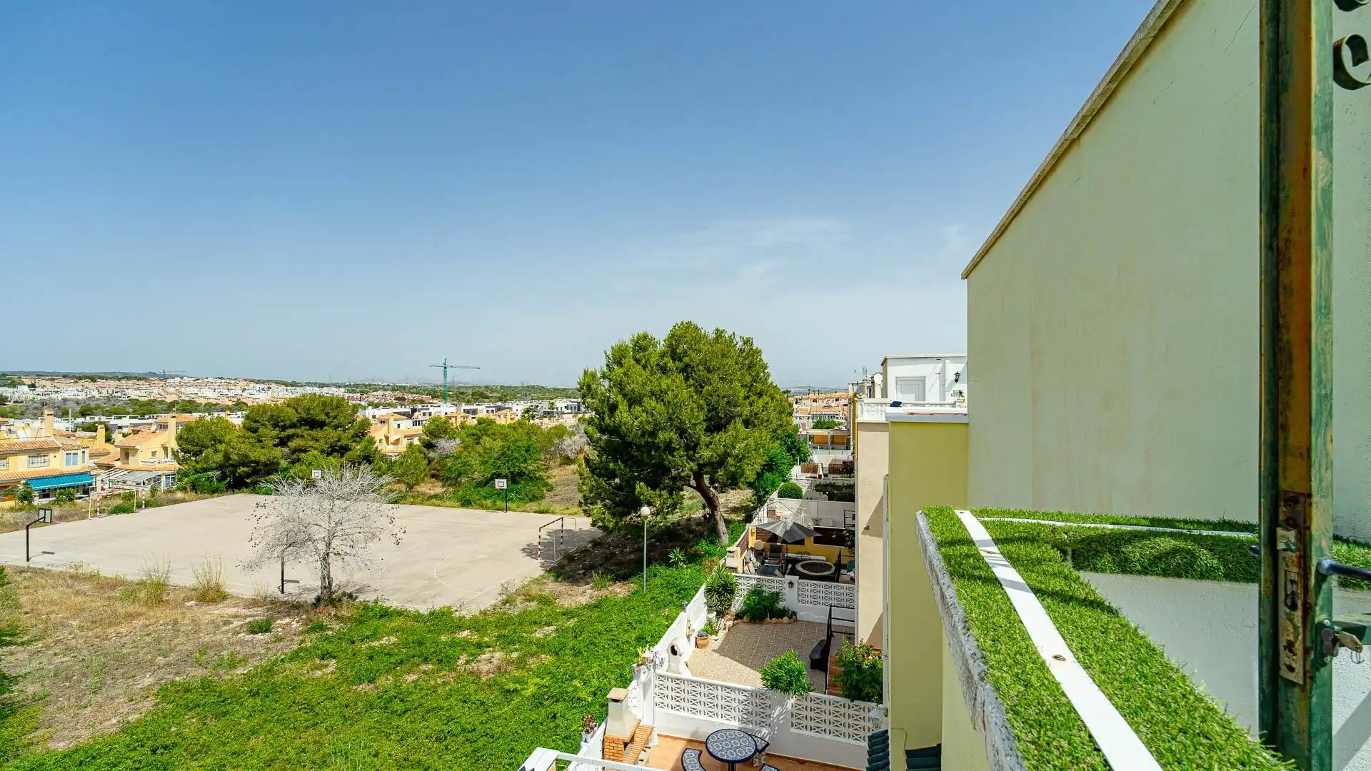 Terraza de Casa adosada en venta en Orihuela con Aire acondicionado, Calefacción y Jardín privado