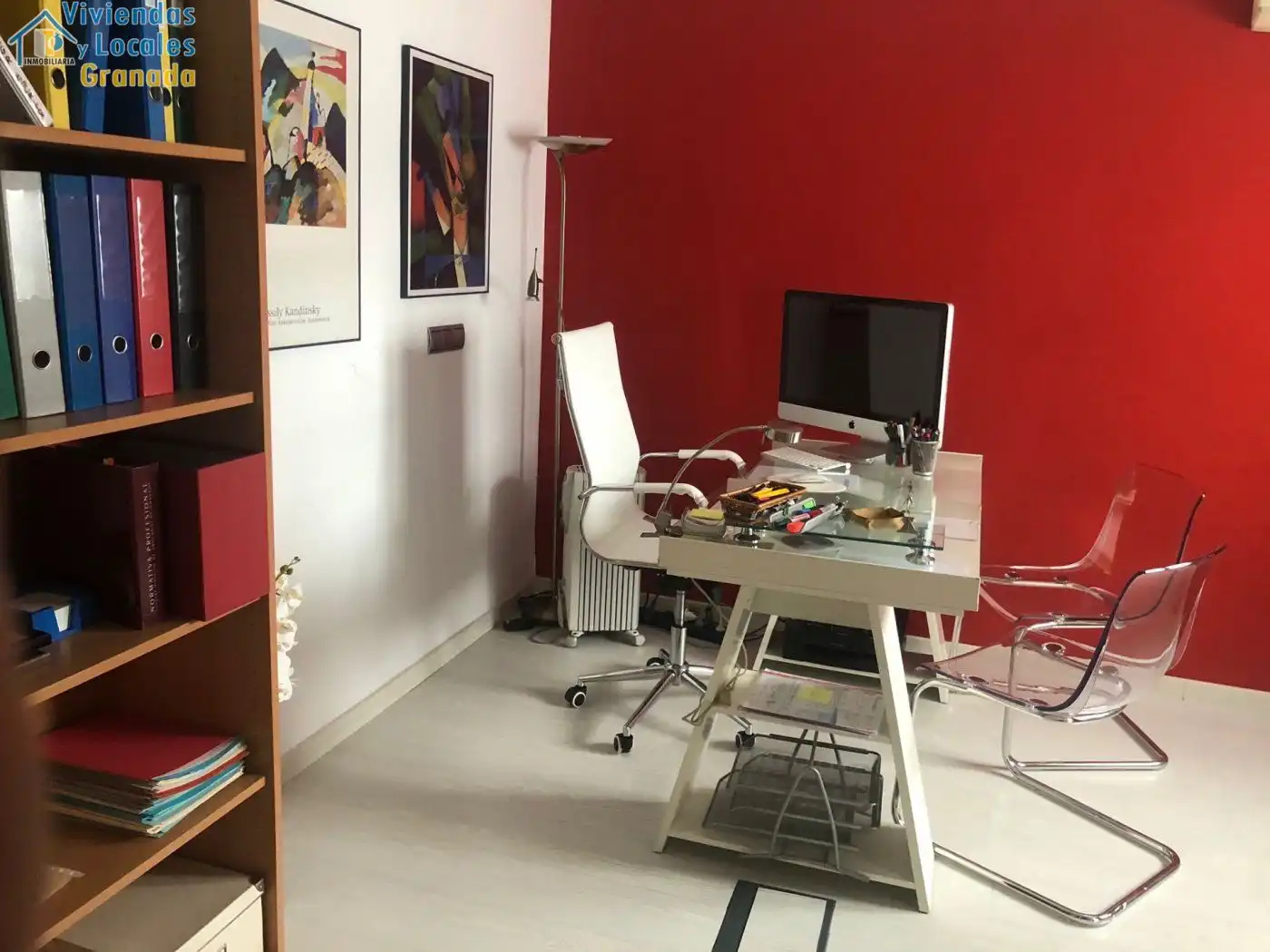 Office for rent in Granada  with Air Conditioner, Heating and Furnished