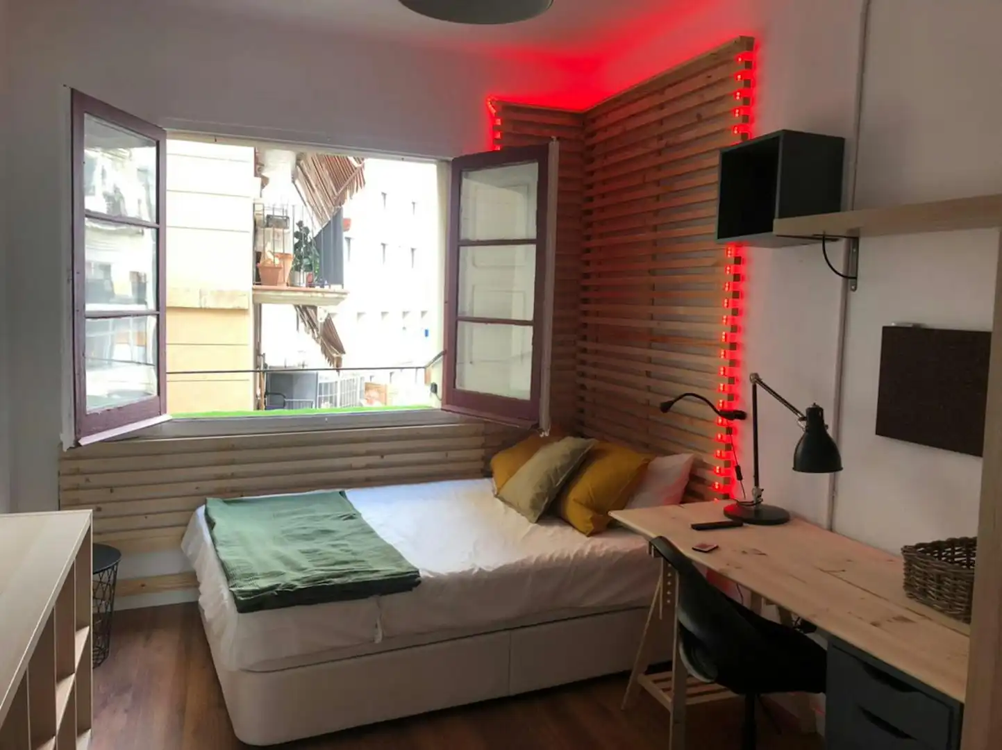 Bedroom of Flat for share in Barcelona  with Heating, Furnished and Washing machine