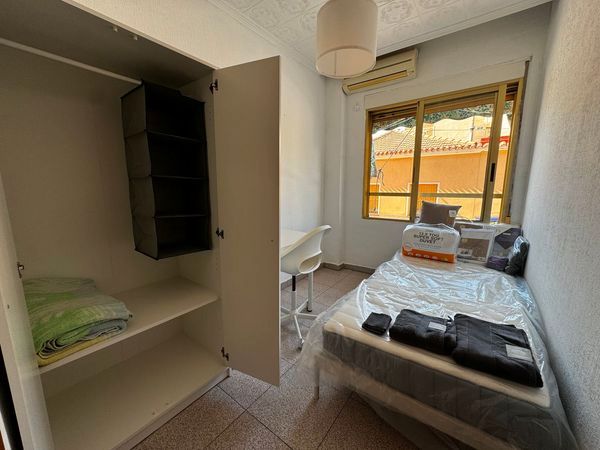 Habitación de Piso de alquiler en San Vicente del Raspeig / Sant Vicent del Raspeig con Aire acondicionado, Terraza y Amueblado