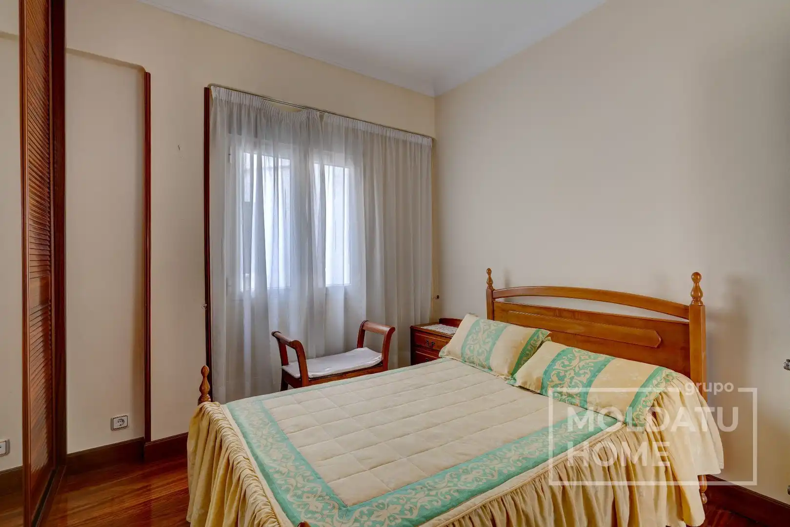Habitación de Piso en venta en Irun  con Calefacción y Trastero