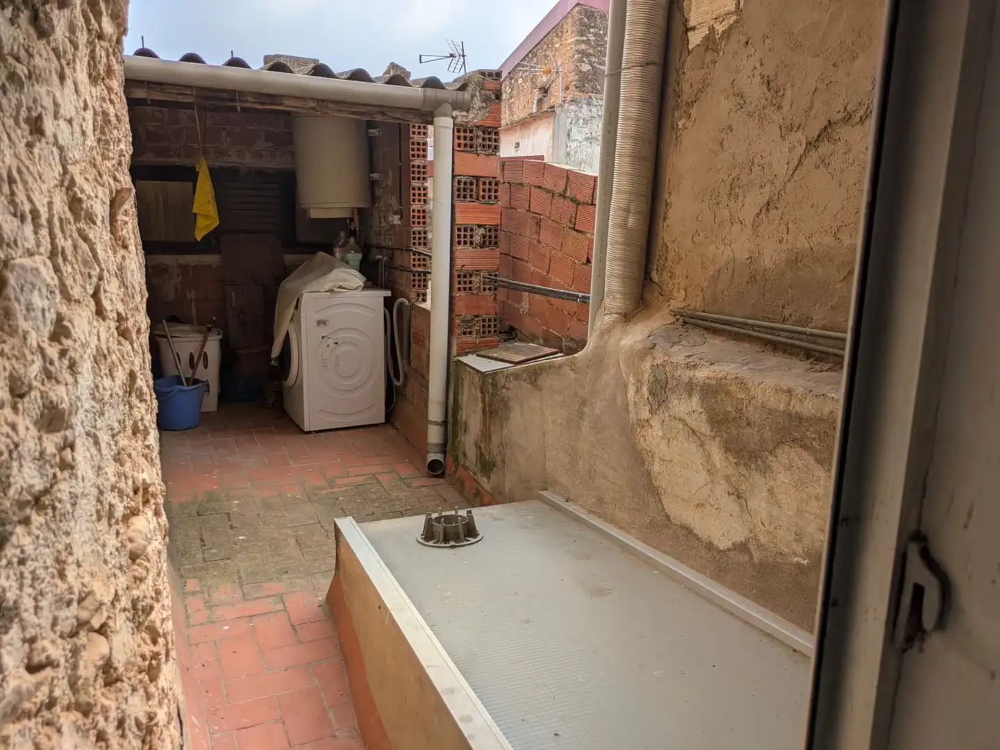 Casa adosada en venda en Benlloc amb Terrassa i Balcó